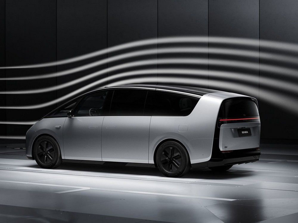 Новый автомобиль Li auto Mega 4wd Ultra