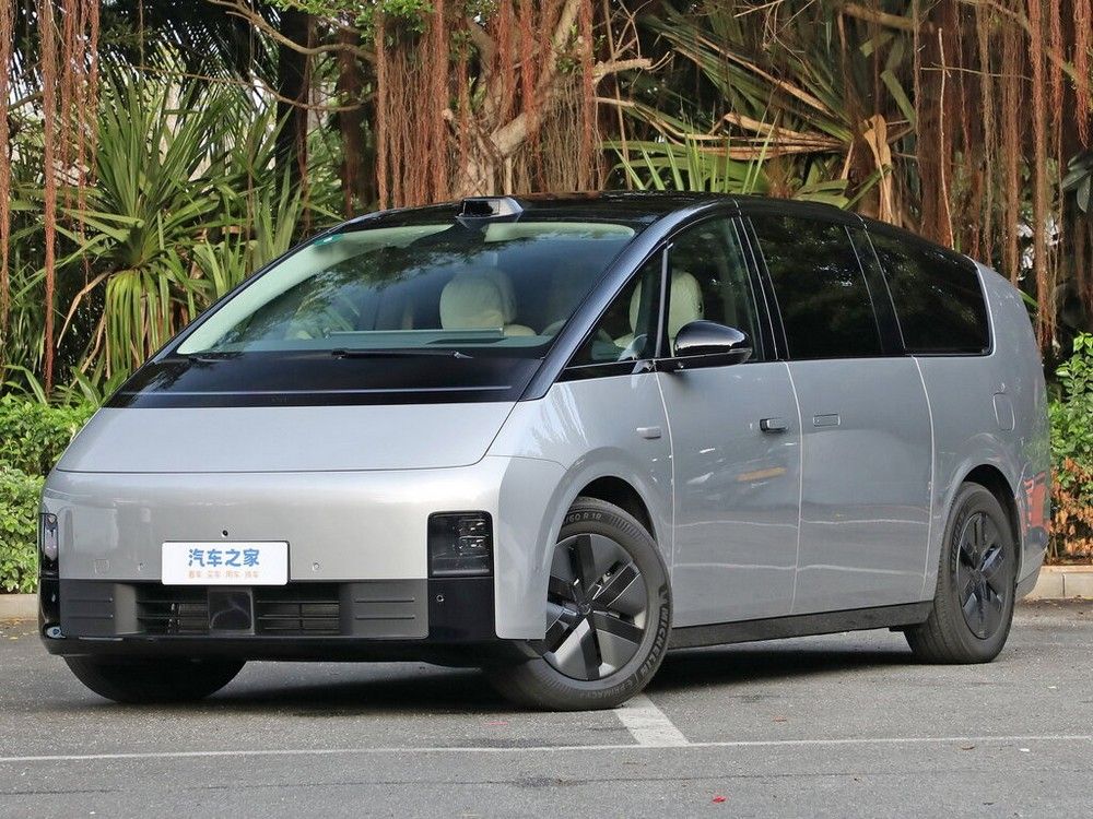 Новый автомобиль Li auto Mega 4wd Ultra