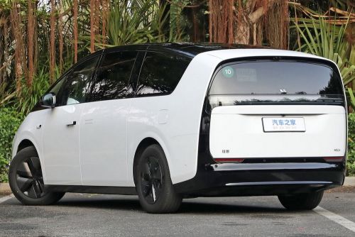 Новый автомобиль Li auto Mega 4wd Ultra