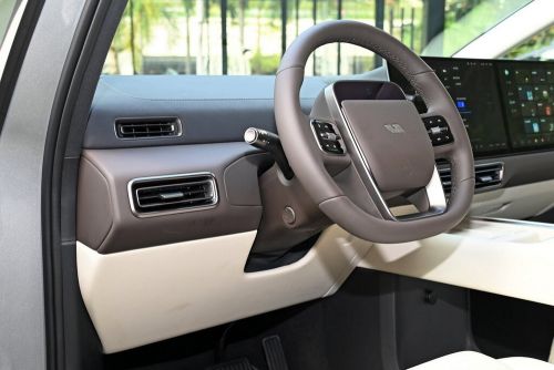 Новый автомобиль Li auto Mega 4wd Ultra