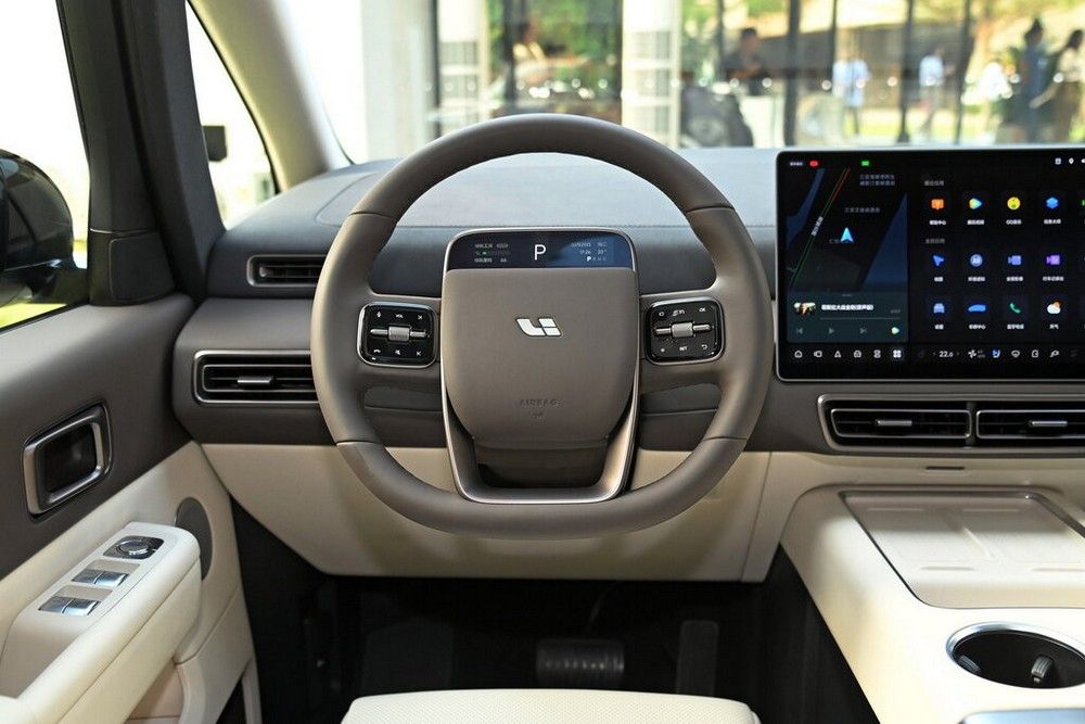 Новый автомобиль Li auto Mega 4wd Ultra